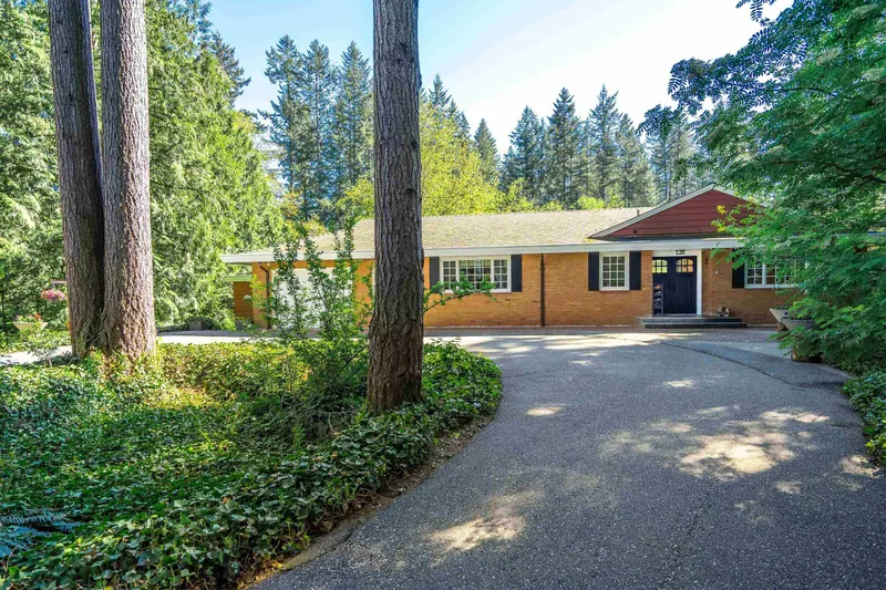 20286 27 AVENUE - photo 4 of 25