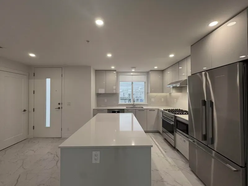 69 10333 RIVER DRIVE - photo 4 of 10