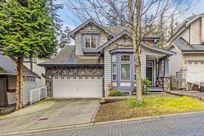 6 ALDER DRIVE - photo 2 of 25