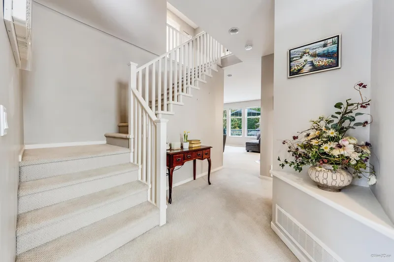 6 ALDER DRIVE - photo 4 of 25