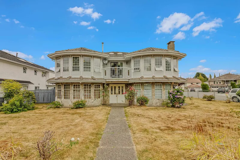 12441 71A AVENUE - photo 1 of 23
