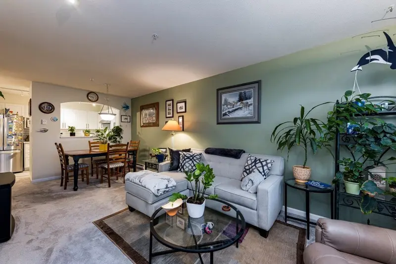 79 6588 SOUTHOAKS CRESCENT - photo 4 of 25