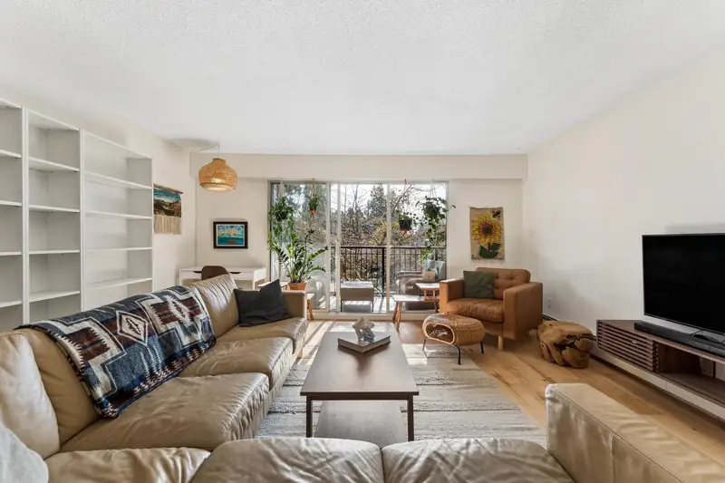 211 1385 DRAYCOTT ROAD - photo 2 of 25