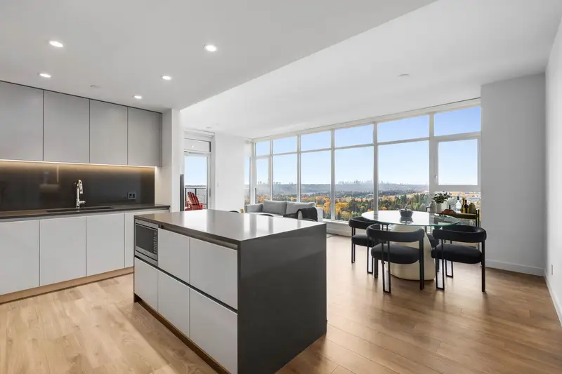 1707 720 FARROW STREET - photo 2 of 25