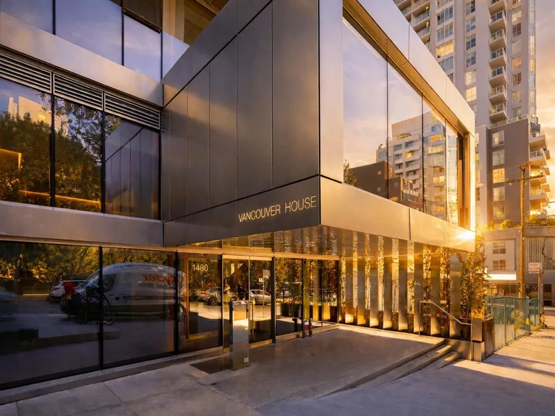 3209 1480 HOWE STREET - photo 4 of 25