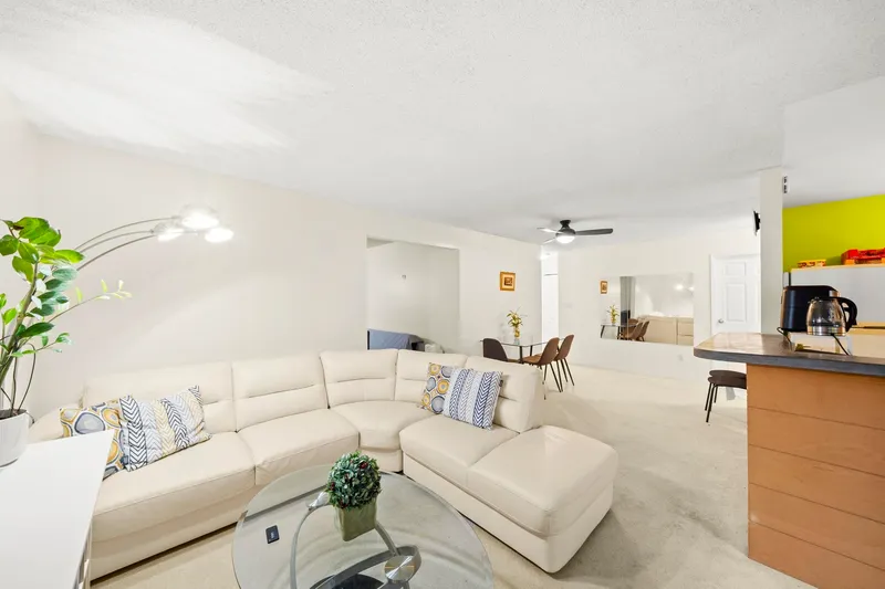 201 9145 SATURNA DRIVE - photo 4 of 24