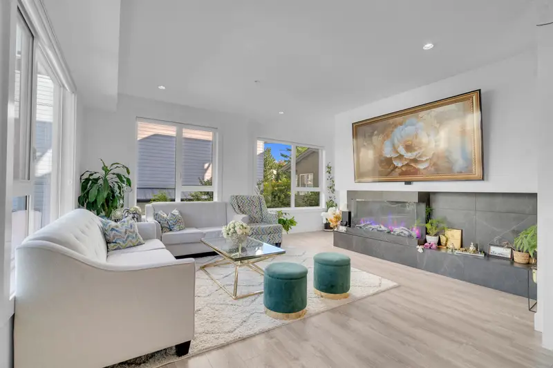 24 15030 28 AVENUE - photo 4 of 25