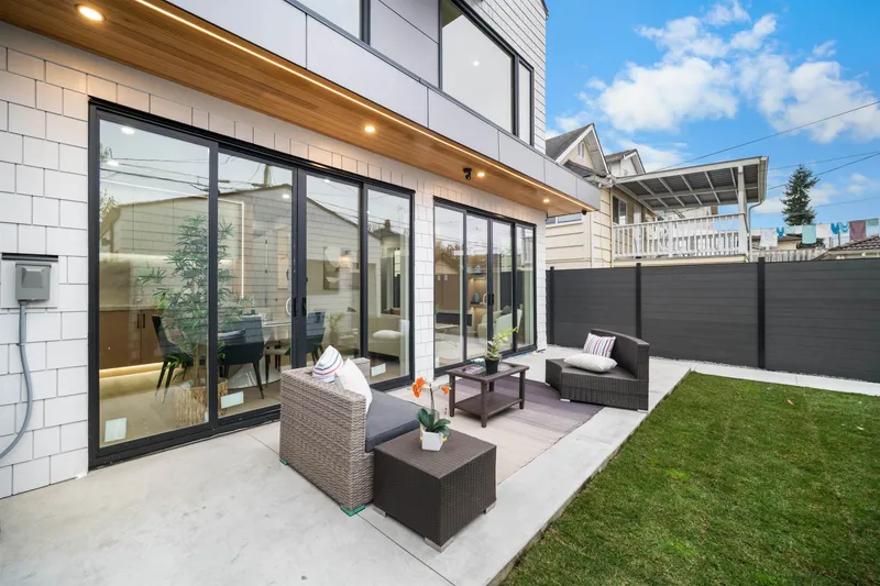 2 5023 ROSS STREET - photo 3 of 17