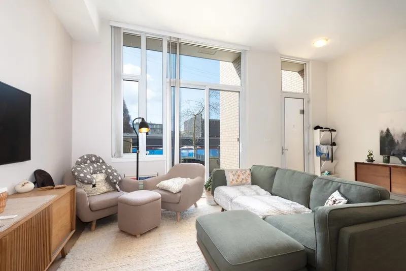 2063 W 10TH AVENUE - photo 3 of 25