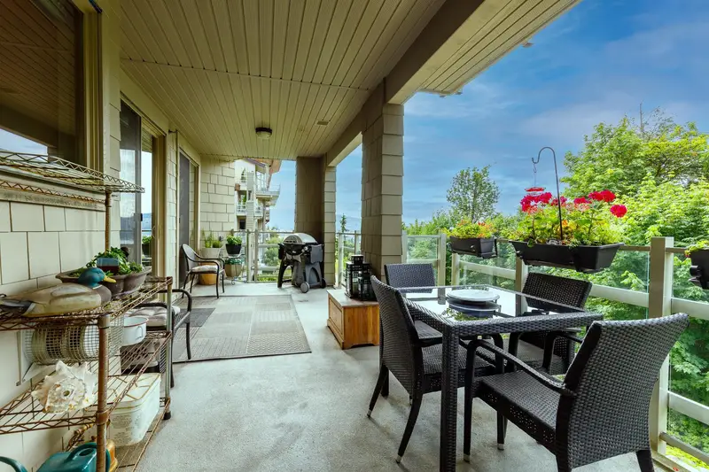 301 560 RAVEN WOODS DRIVE - photo 4 of 25