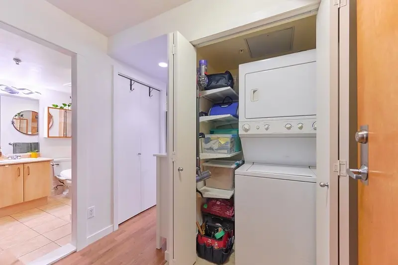 105 2226 W 12TH AVENUE - photo 4 of 25