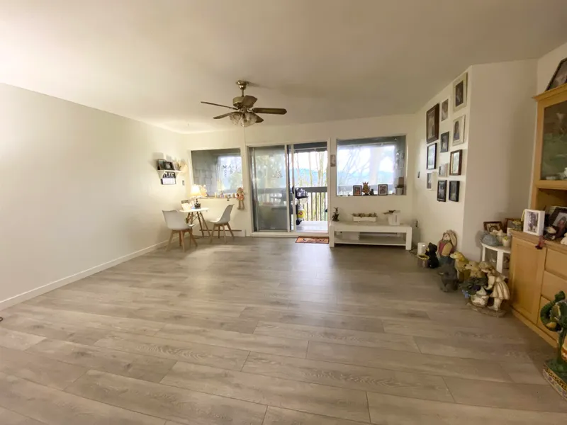 1134 CHATEAU PLACE - photo 3 of 25