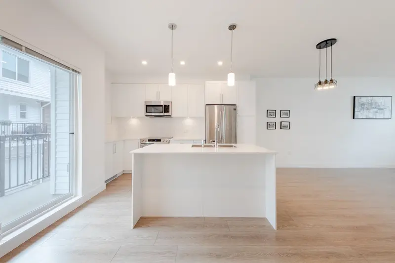 28 12073 62 AVENUE - photo 4 of 25