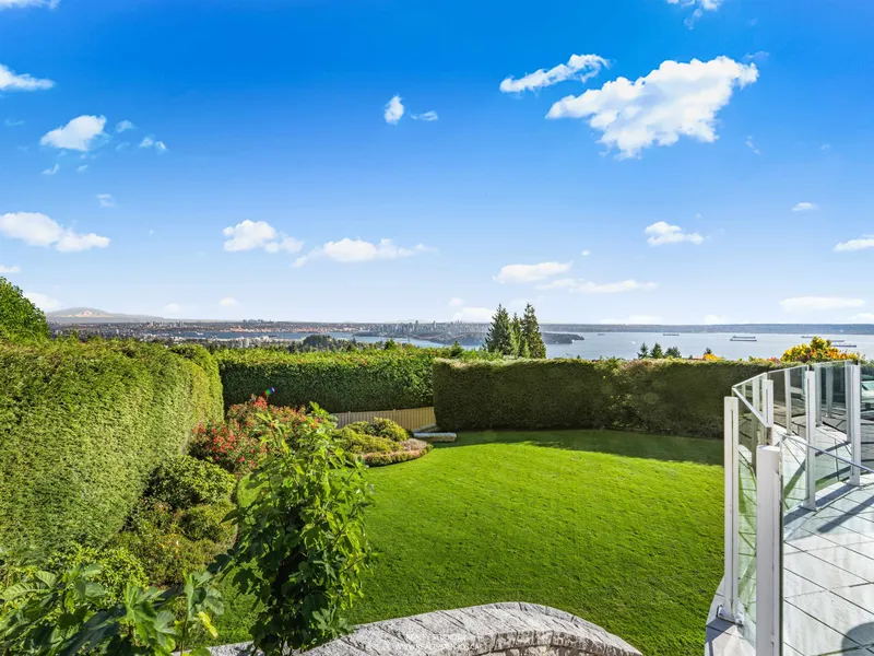 1331 CHARTWELL DRIVE - photo 1 of 25