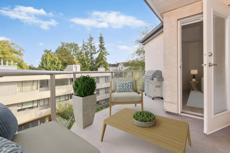 303 15255 18 AVENUE - photo 2 of 10