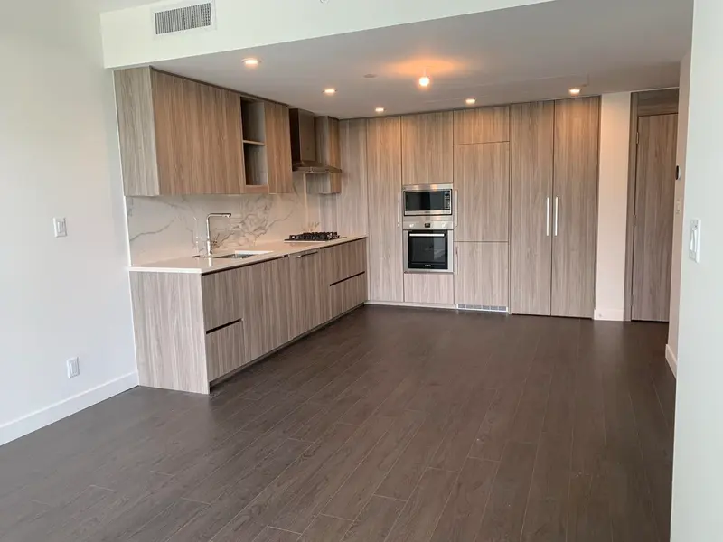 705 13778 100 AVENUE - photo 3 of 17