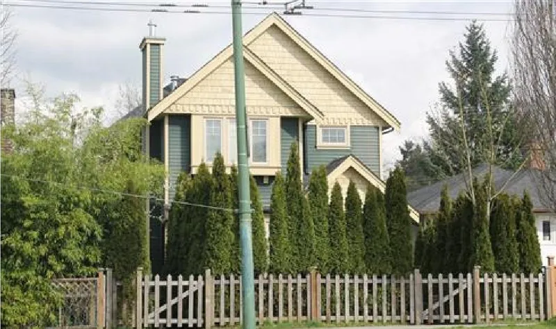 1949 E BROADWAY - photo 1 of 1