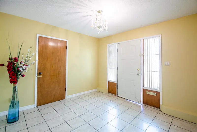 6531 NO. 2 ROAD - photo 4 of 25