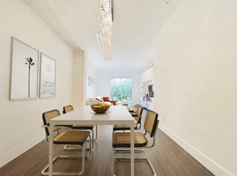 35 6868 BURLINGTON AVENUE - photo 4 of 25