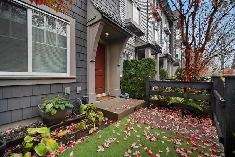 36 6450 187 STREET - photo 2 of 25