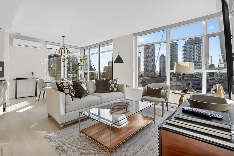 703 711 BRESLAY STREET - photo 1 of 25