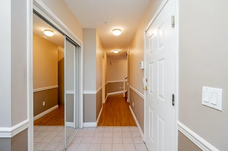 37 323 GOVERNORS COURT - photo 4 of 25