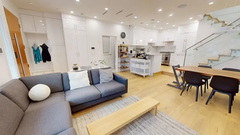 1260 E 14TH AVENUE - photo 3 of 21