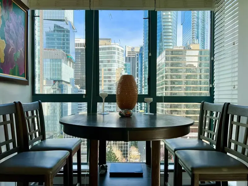 1706 1238 MELVILLE STREET - photo 4 of 25