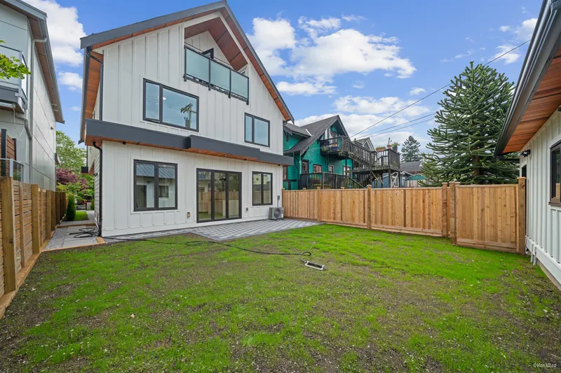 2 4463 WALDEN STREET - photo 3 of 25