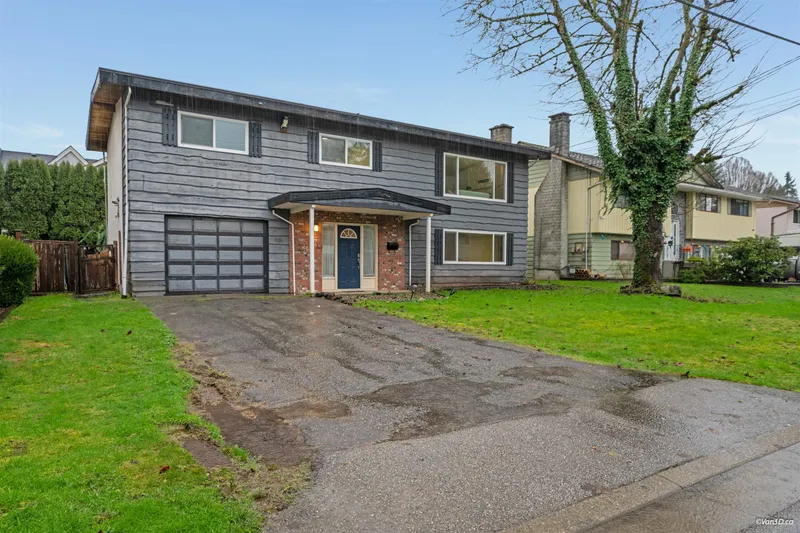 3728 INVERNESS STREET - photo 3 of 25