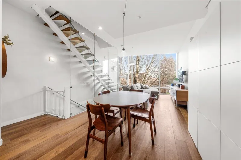 3485 VICTORIA DRIVE - photo 4 of 25