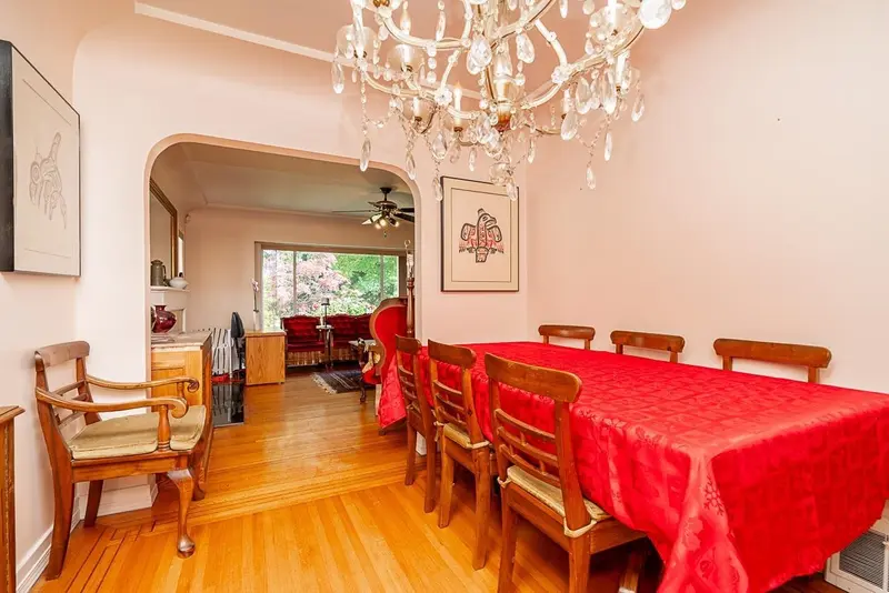 876 W KING EDWARD AVENUE - photo 4 of 12