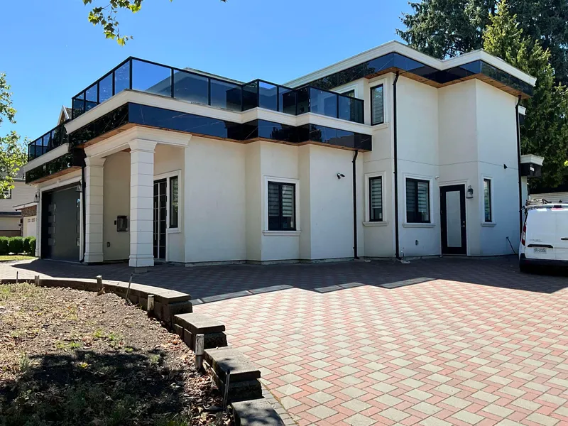 6735 130A STREET - photo 2 of 17