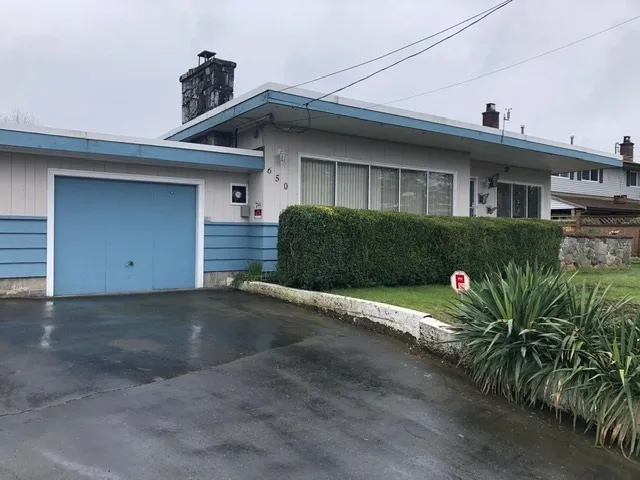 650 CLARKE ROAD - photo 1 of 8