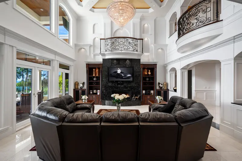 13822 MARINE DRIVE - photo 4 of 25