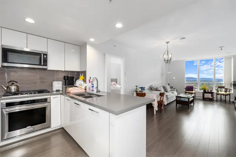 2502 3093 WINDSOR GATE - photo 4 of 25