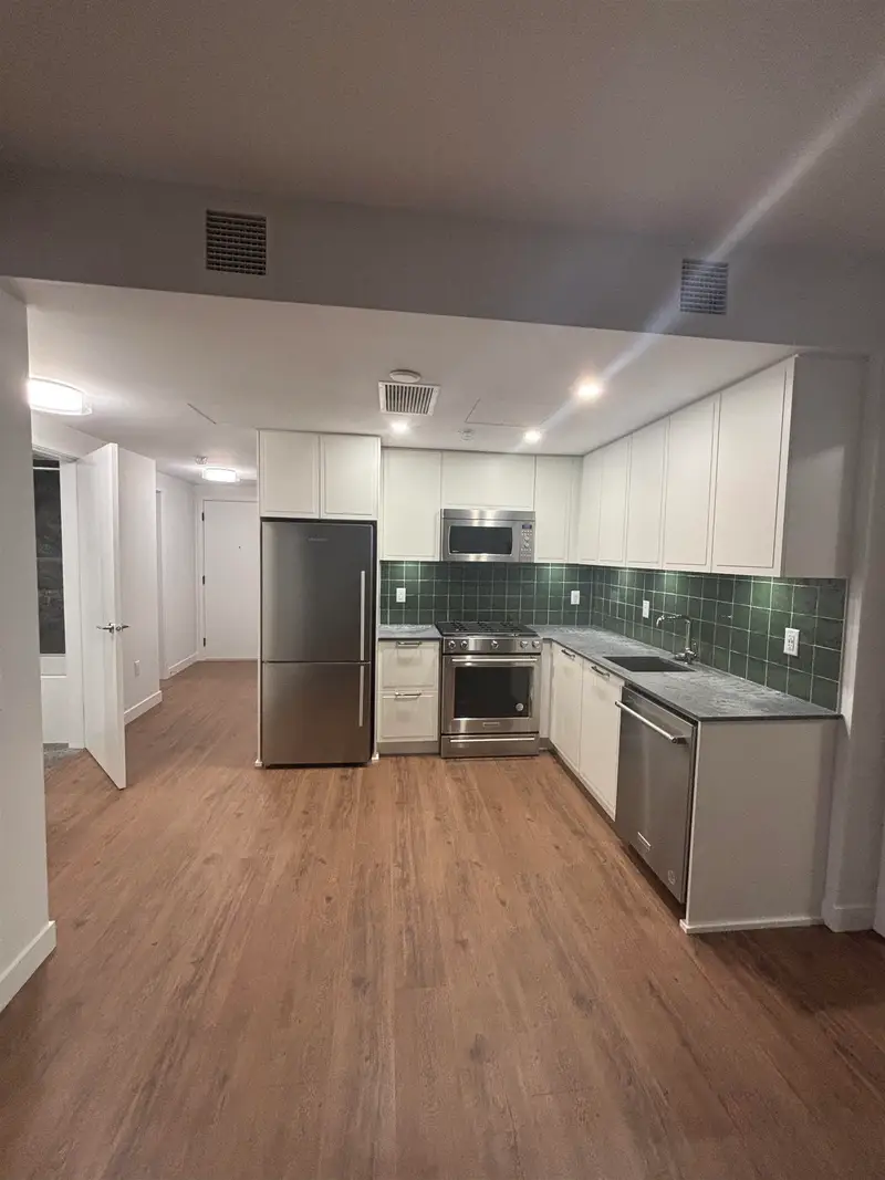 414 645 COMO LAKE AVENUE - photo 3 of 12