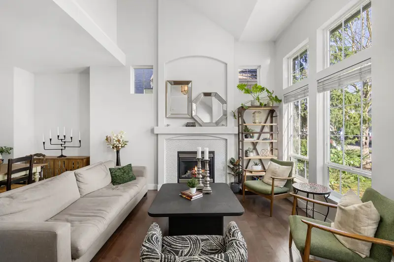 3459 152B STREET - photo 3 of 25