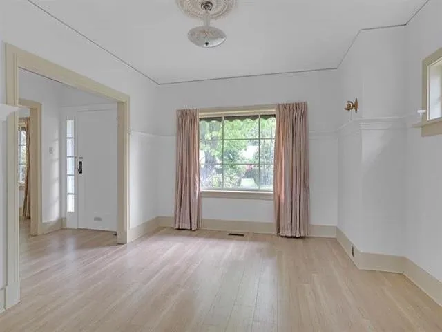 5030 BLENHEIM STREET - photo 4 of 12