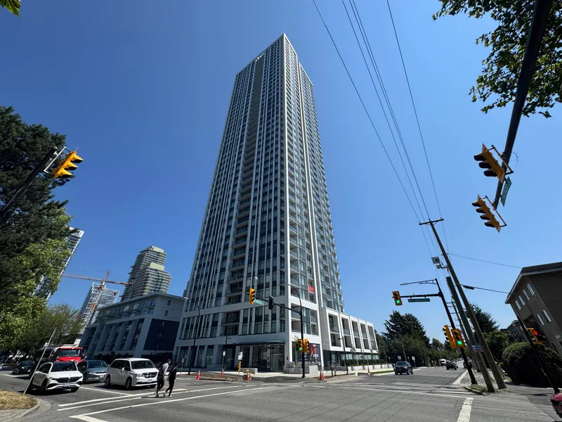 1007 6468 WILLINGDON AVENUE - photo 1 of 25