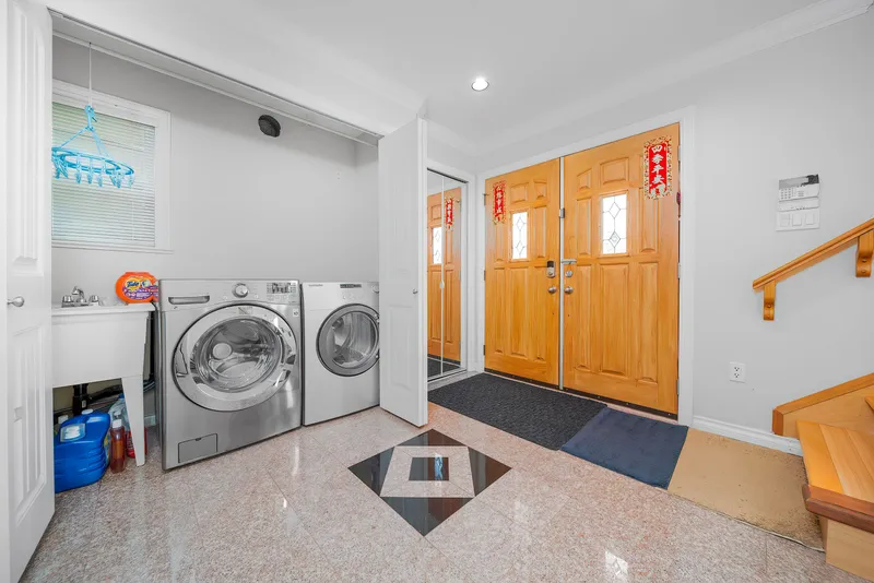 3320 E 43RD AVENUE - photo 2 of 25