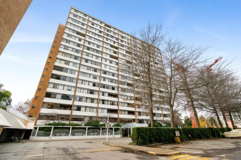 1001 6611 MINORU BOULEVARD - photo 2 of 25