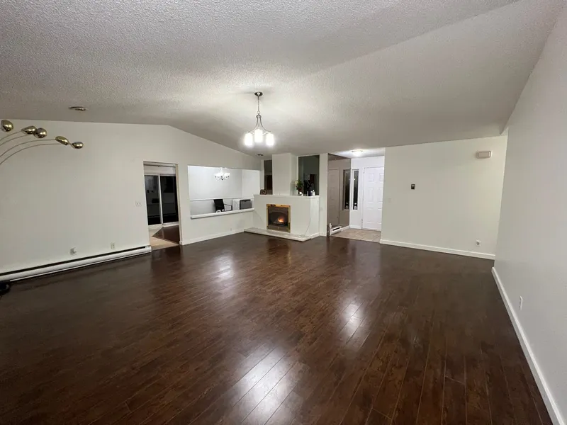 8846 QUEEN MARY BOULEVARD - photo 2 of 25