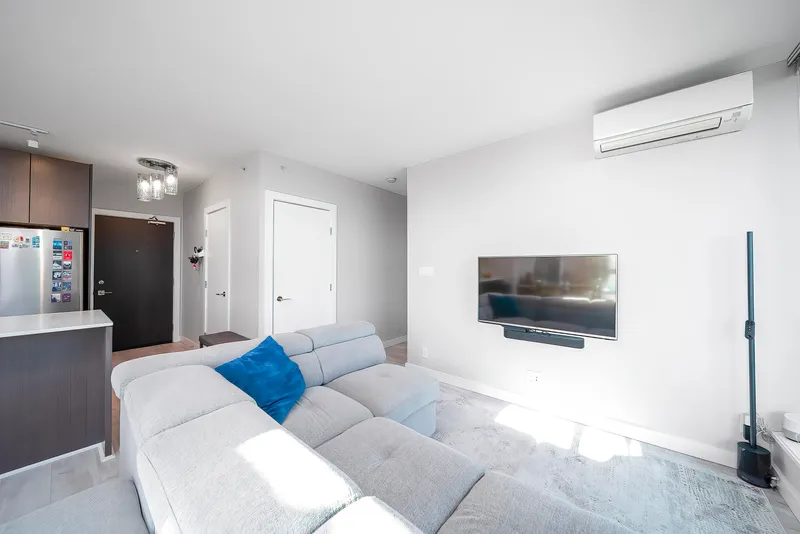 1201 6951 ELMBRIDGE WAY - photo 4 of 25