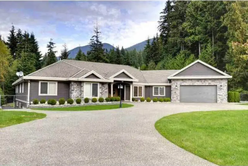 815 SPENCE WAY - photo 1 of 1