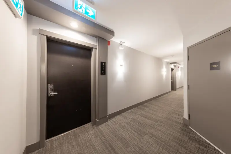 411 15137 33 AVENUE - photo 3 of 25