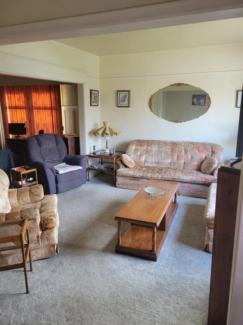 810 DUBLIN STREET - photo 2 of 10