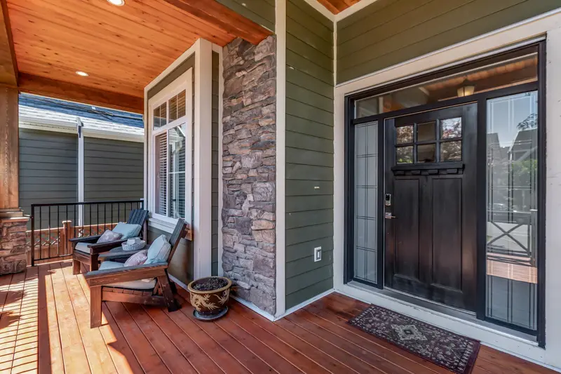 17421 1A AVENUE - photo 3 of 25