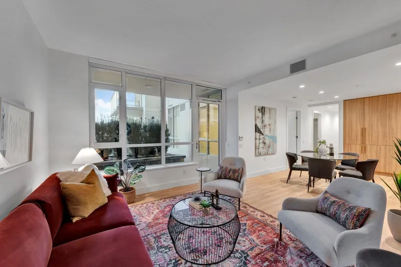 105 2325 EMERY COURT - photo 1 of 18