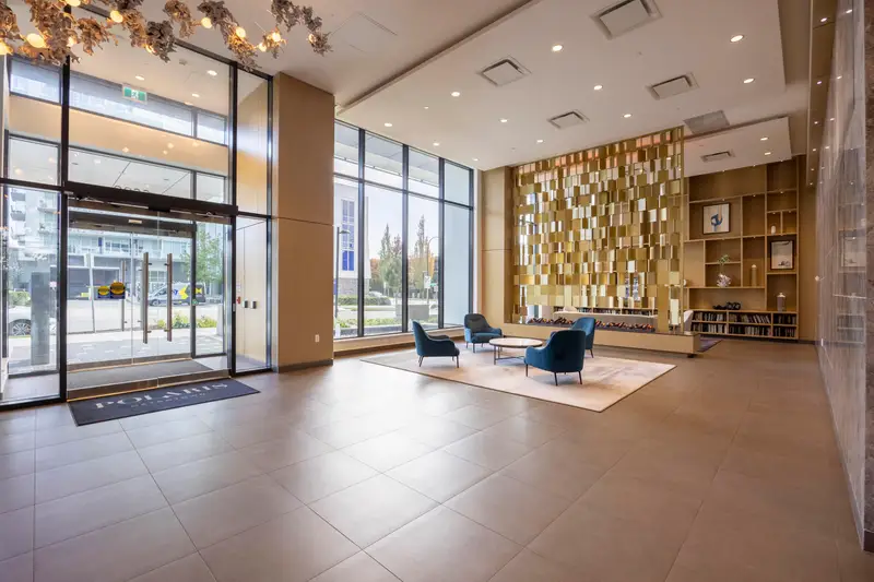 302 6699 DUNBLANE AVENUE - photo 2 of 20